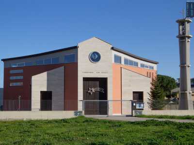 ...dominato dall�unica chiesa del quartiere, inaugurata nel 2016 e dedicata a San Nicola